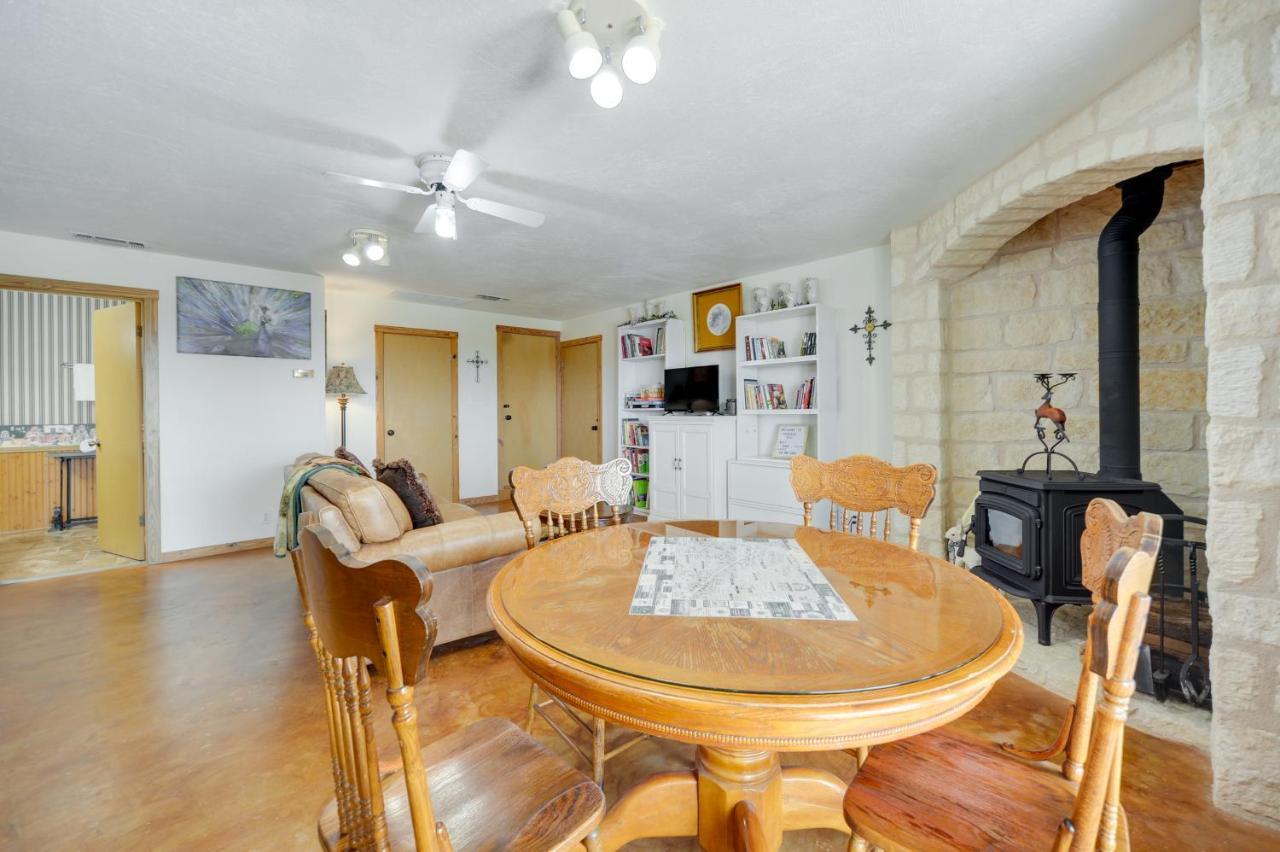 Willa Fredericksburg Retreat With Private Hot Tub And Patio! Zewnętrze zdjęcie